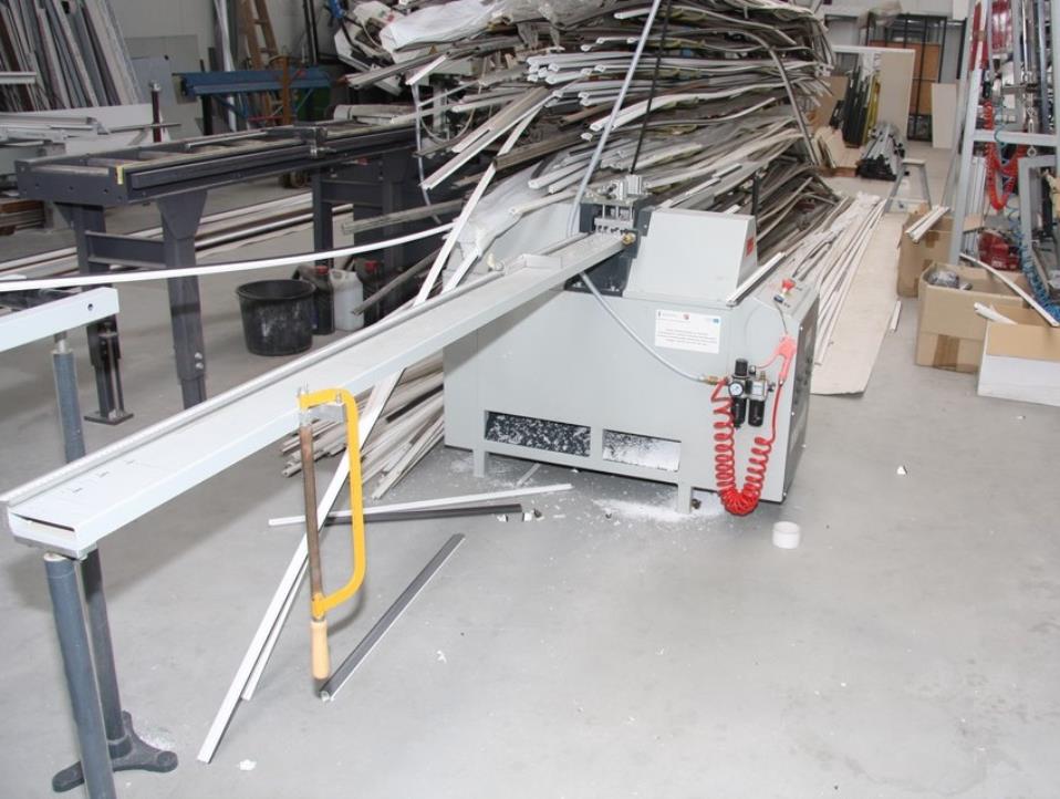 Machines for window production-3